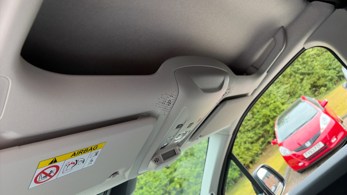 Vauxhall Combo Cargo Combo Diesel 1.5 Turbo D 100ps Prime Plus H1 Van - Image 32